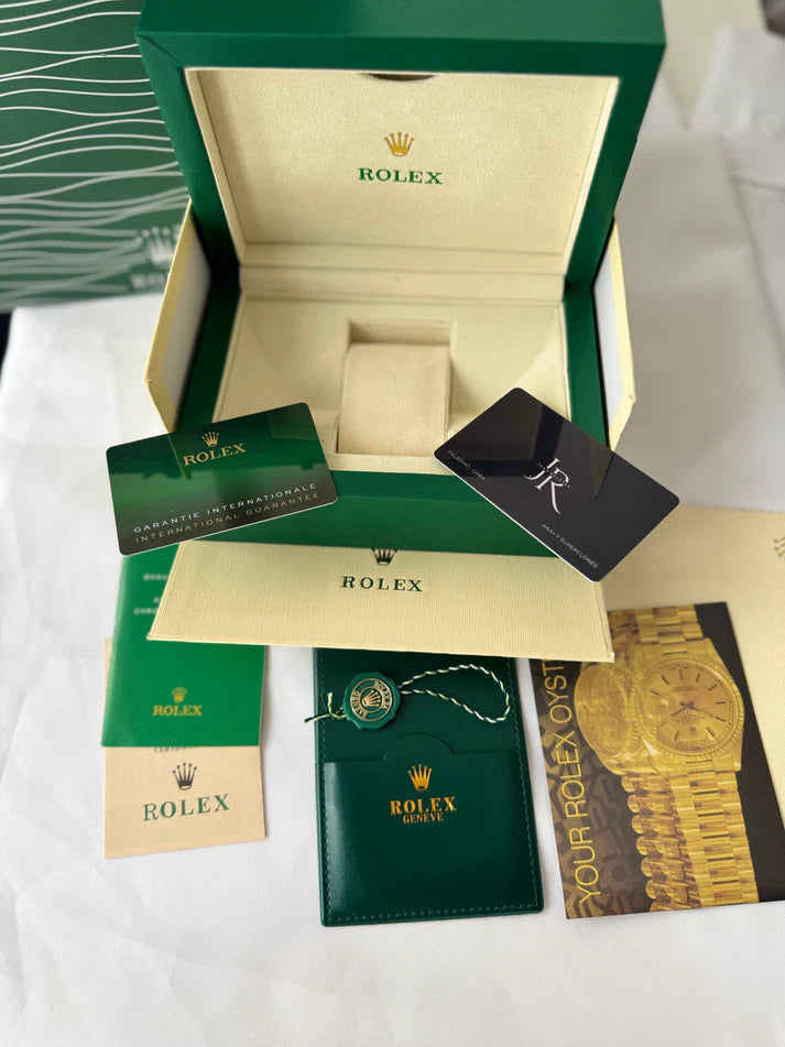 ROLEX DAY-DATE (AA+)